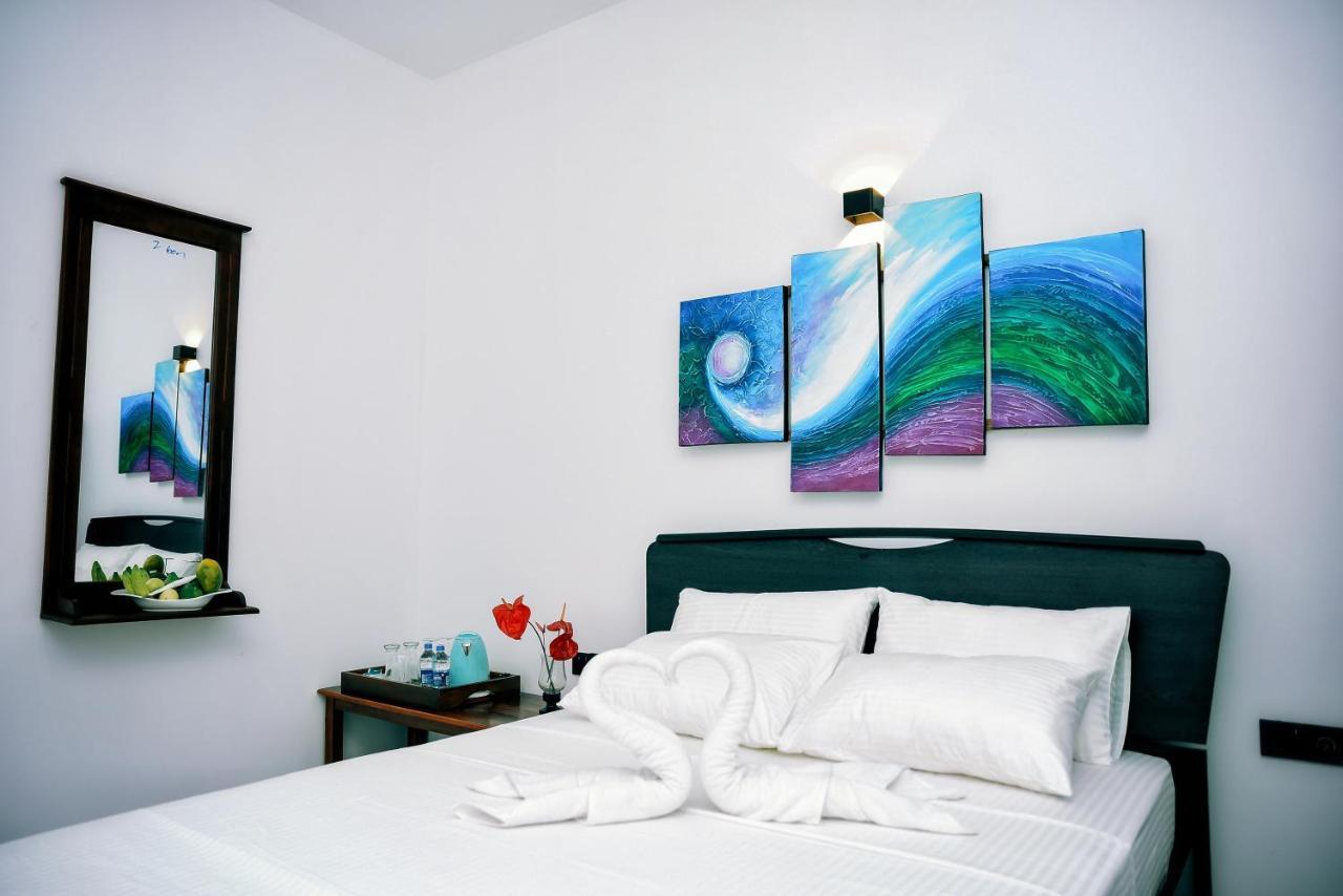 Hotel Aurum Boutique à Negombo Extérieur photo
